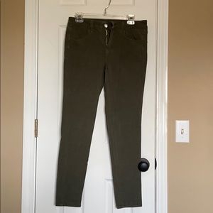 NWOT American Eagle Olive Sateen Jeggings- 8